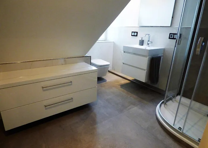 別荘 Reetdachhaushaelfte-1 *